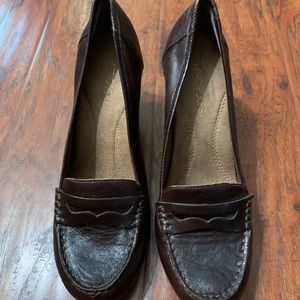 Aerosoles Loafer 3.25” Heels. Dark Brown SZ 7.5